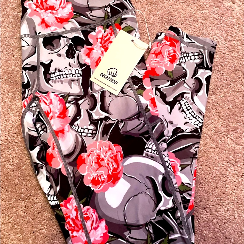 Fmfm love and war leggings S NWT